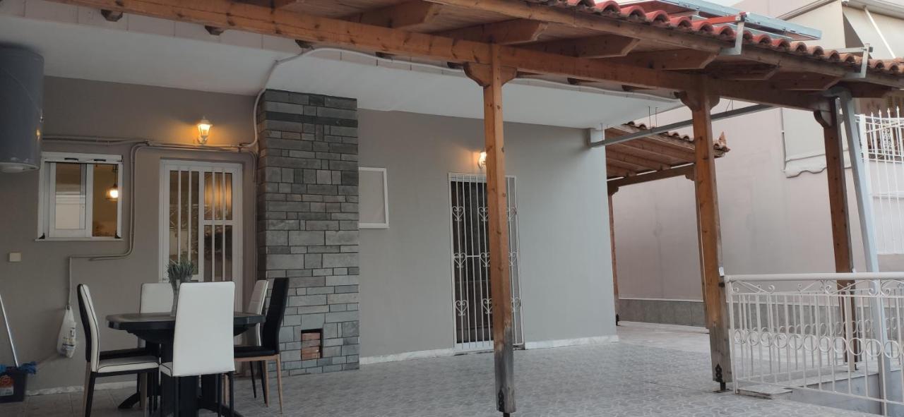 La Vita Apartments-Near Airport & Sea Artemida  Room photo