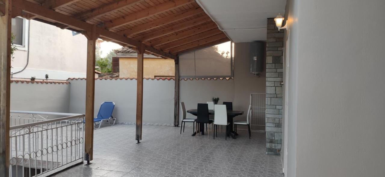 La Vita Apartments-Near Airport & Sea Artemida  Room photo